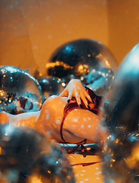 Девушка массажистка София, салон One Club